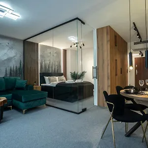 Sosnowa Prowincja W Szklarskiej Porebie. Gorski Z Jacuzzi I Sauna. Apartament
